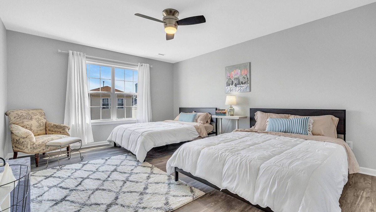 Keansburg House | 4-Bedroom Beach House Keansburg with AC, WiFi/Front WATERPARK