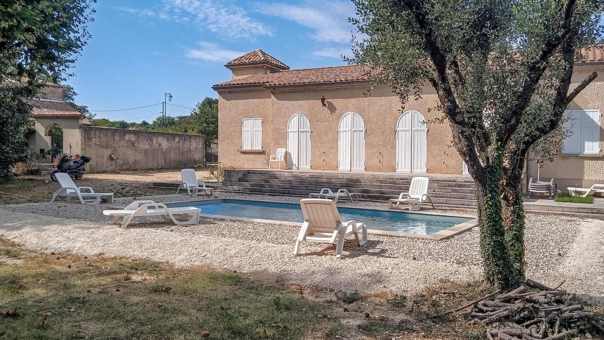 Chamaret House | 4 bedroom beautiful home in Chamaret