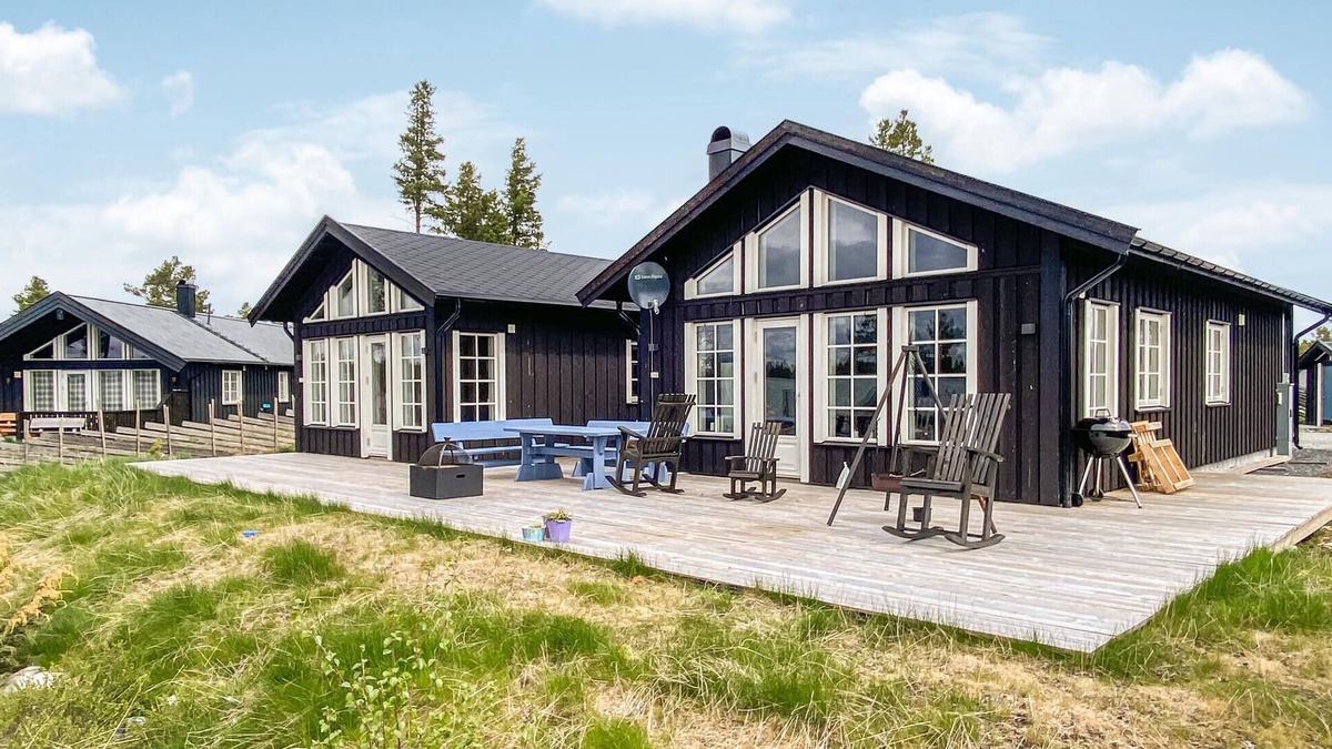 Sanderstølen House | 4 bedroom beautiful home in Tisleidalen