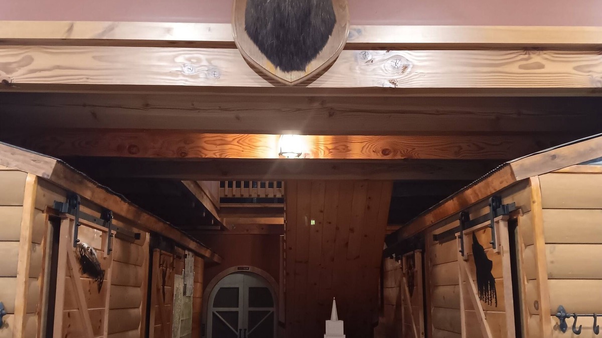 North Creek Bed & Breakfast | 4-bedroom bed & breakfast in distinct North Creek, with a rustic cozy cabin feel