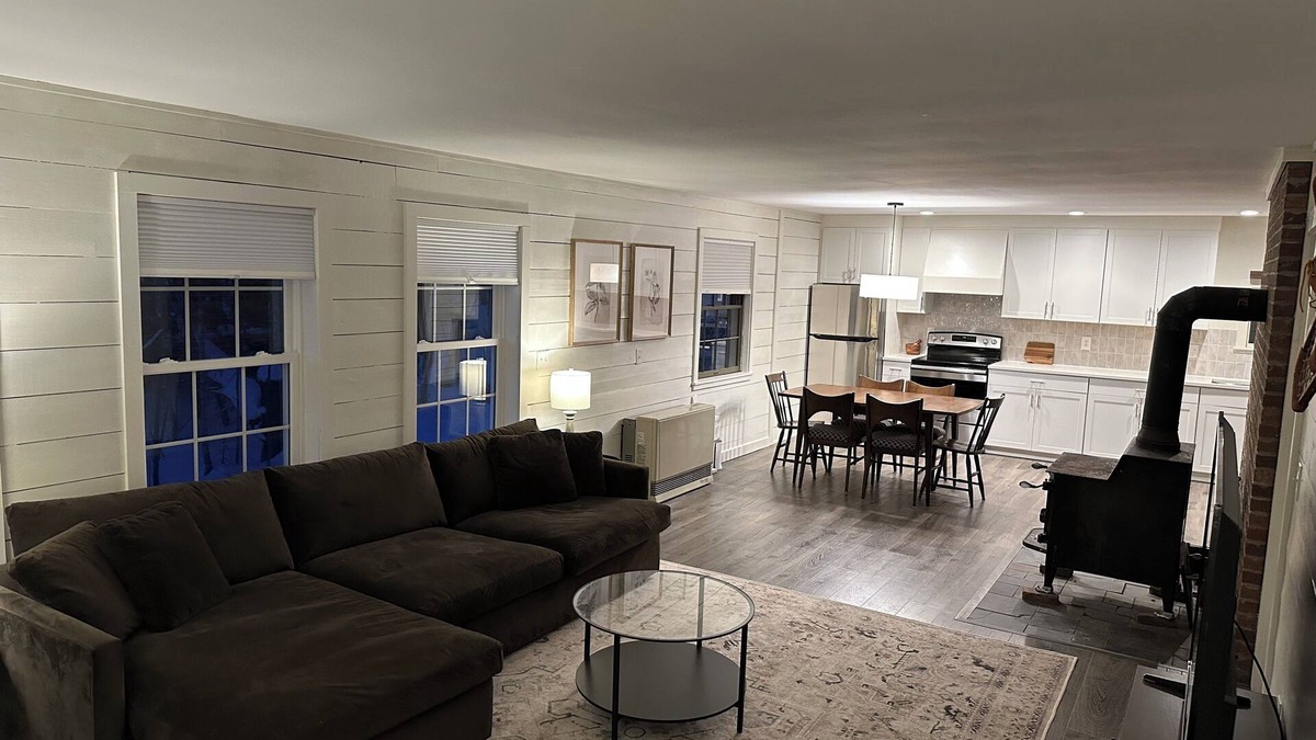 Jeffersonville Ski Chalet | 4-bedroom chalet in fabulous Cambridge with WiFi