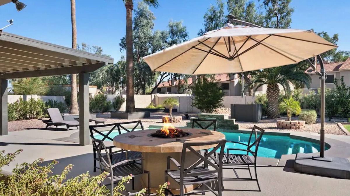 Chandler House | 4 Bedroom Chandler Desert Paradise, Pool, Hot-tub, Large Open Patio