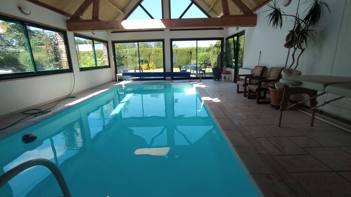 Saint-Augustin House | 4 BEDROOM COUNTRY HOUSE INDOOR POOL and SAUNAn8 PEOPLE PRIVATE