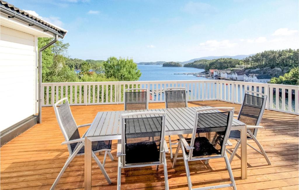 Sveio House | 4 Bedroom Cozy Home In Auklandshamn