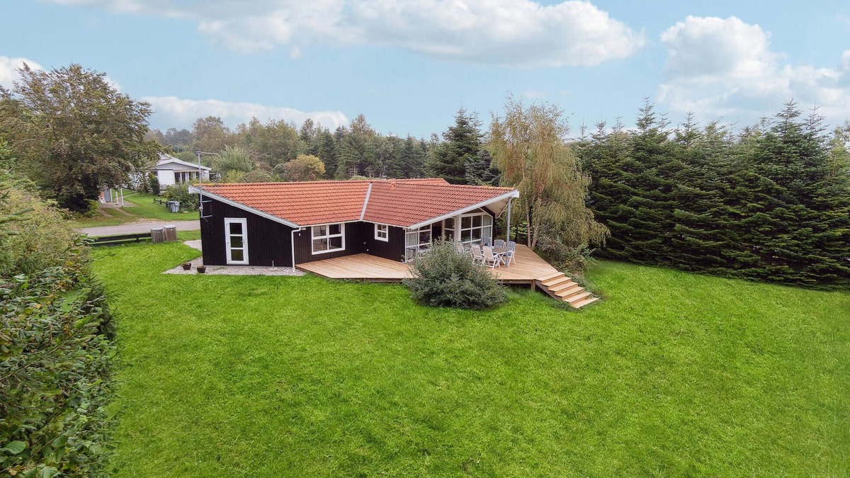 Rageleje House | 4 bedroom cozy home in Vejby