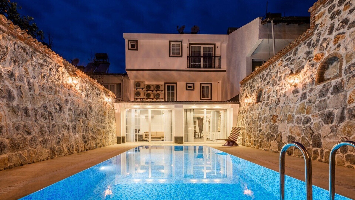 Fethiye Villa | 4 Bedroom Detached Villa Hus with Sea View & Private Pool by Solo Villa