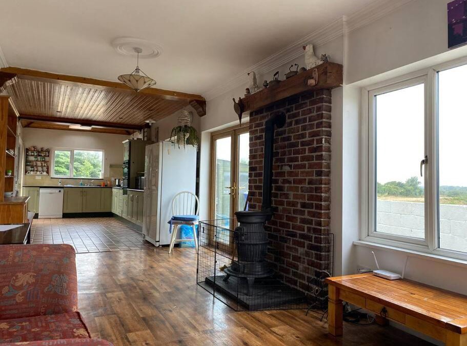 Bridgetown House | 4 bedroom family home with EV charger on site