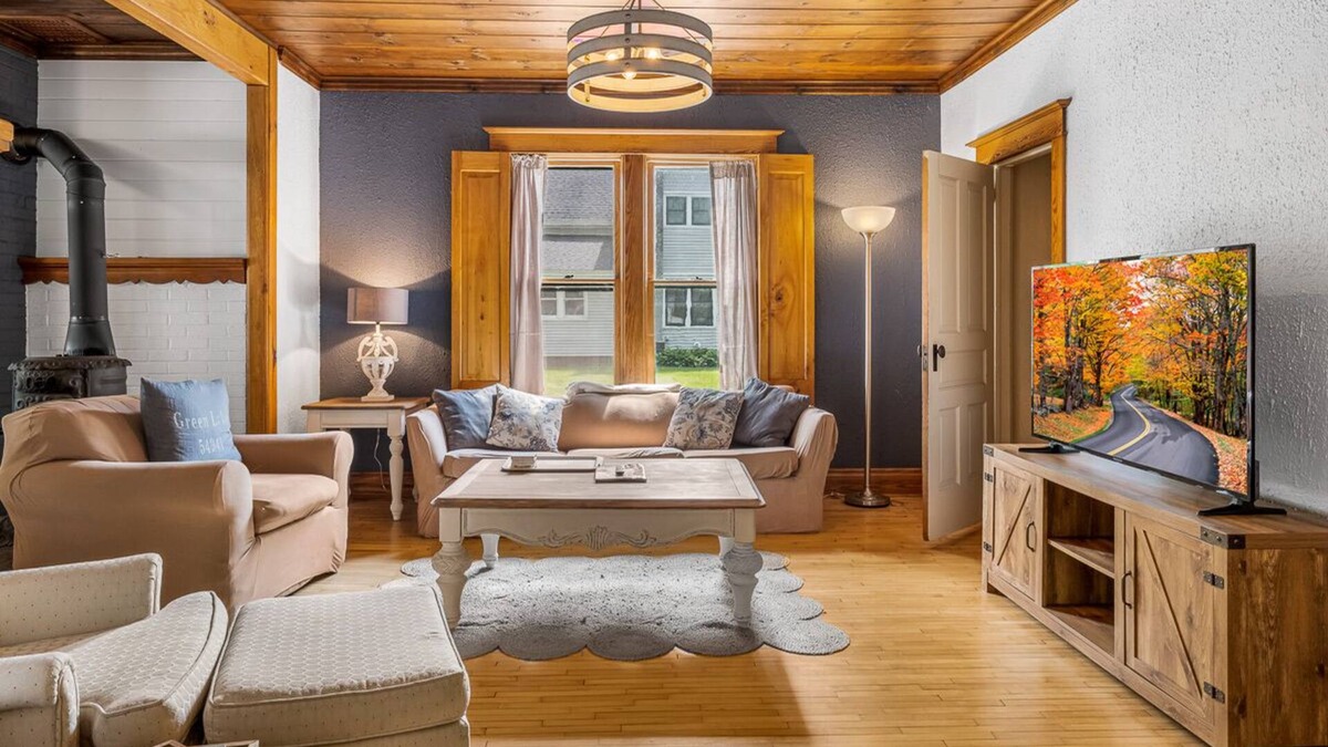 Green Lake House | 4 Bedroom Fordham House