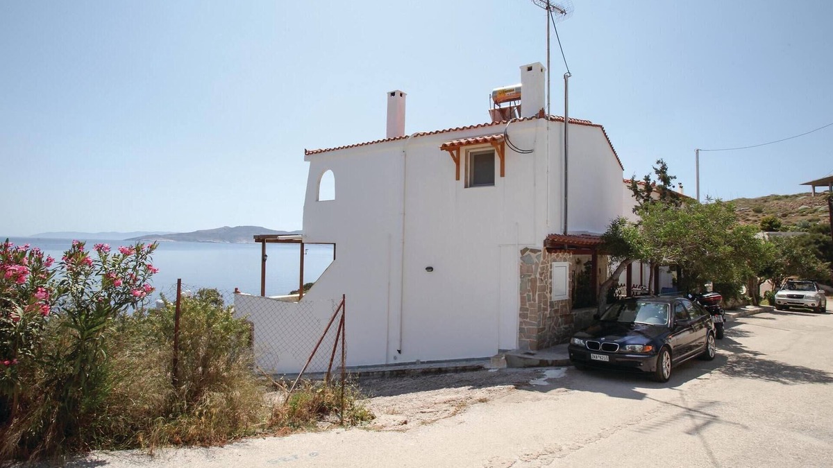 Lavreotiki House | 4 bedroom gorgeous home in Keratea