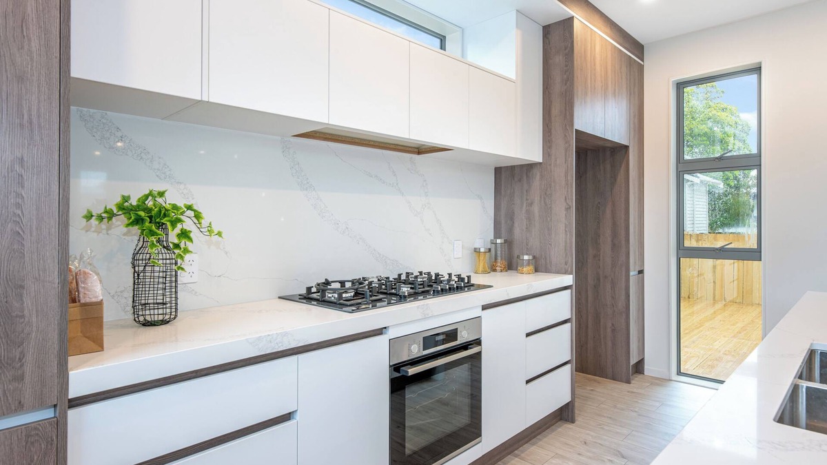 Royal Oak House | 4 Bedroom Holiday Home Epsom