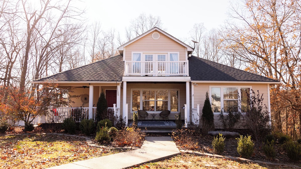 Cape Girardeau House | 4-Bedroom Home - 2 King Beds, Summer Pool, Pool Table, Air Hockey + More