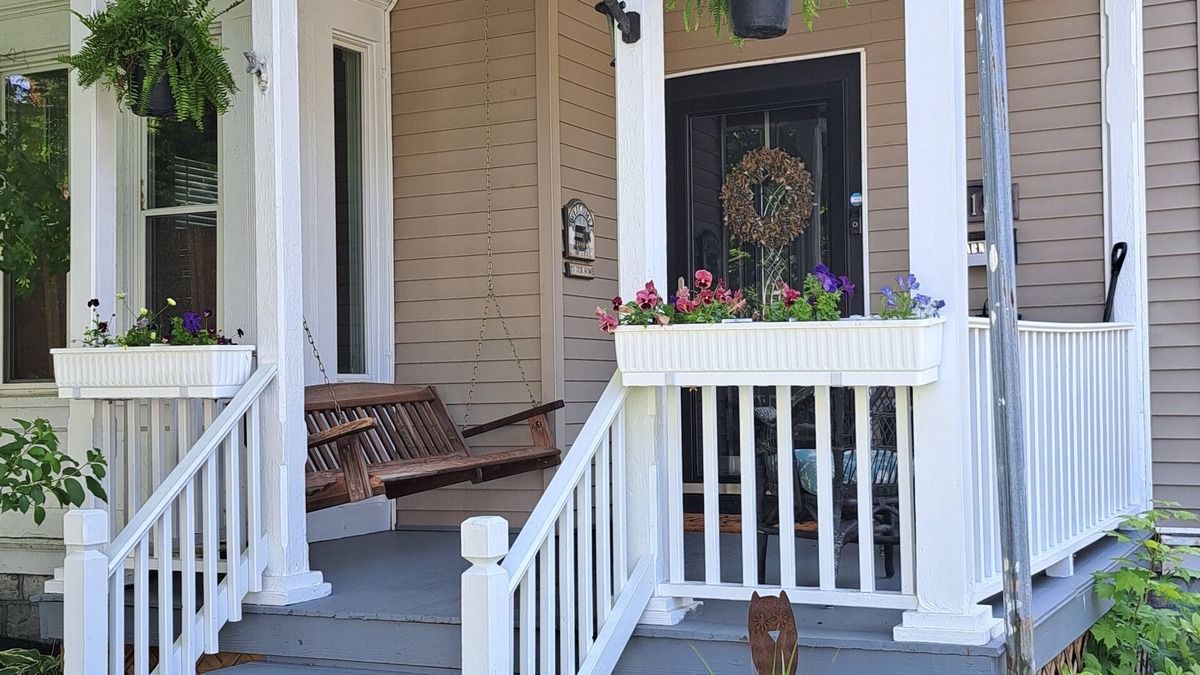 Cobleskill House | 4-bedroom home close to SUNY Cobleskill, between Coopertown and Albany