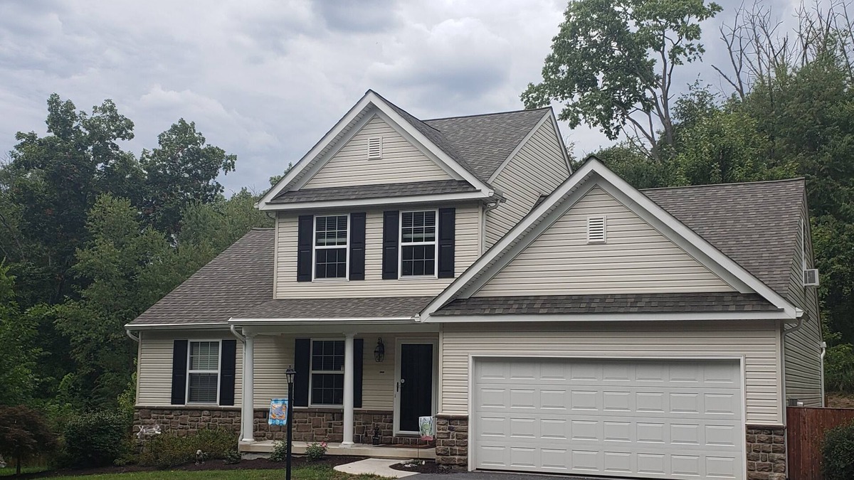 Harrisburg House | 4 Bedroom Home Close to Hersheypark and the Farm Show Complex