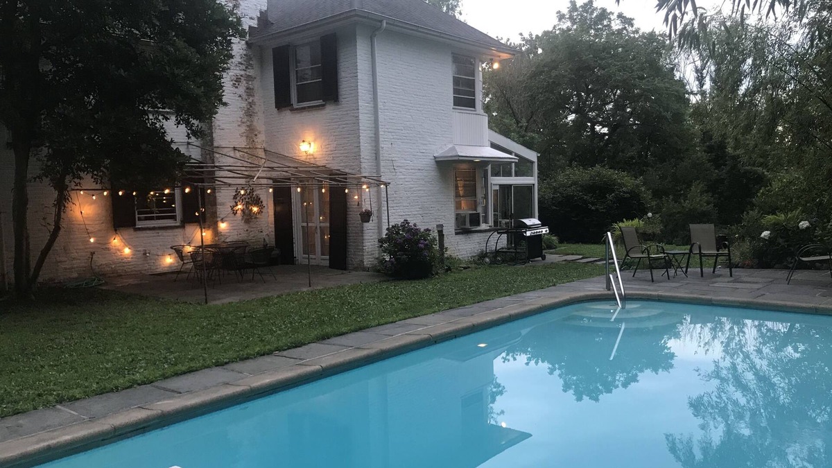 Radnor House | 4 Bedroom Home, Game Room & Pool in a Quiet Upscale Neighborhood