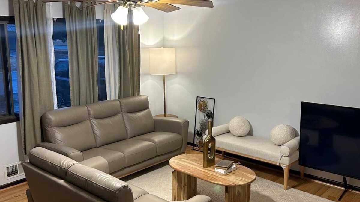 Eagan House | 4-bedroom home in Eagen,family friendly, centrally located with fenced backyard