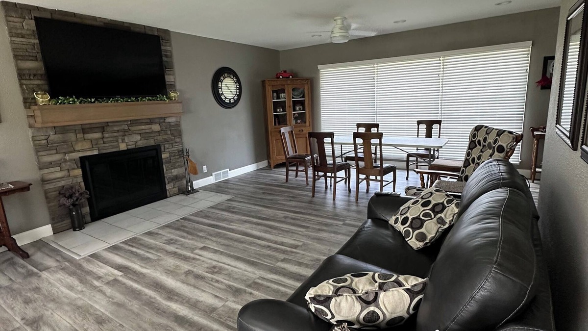 Greene House | 4-bedroom home located in Greene with views of the Shell Rock river
