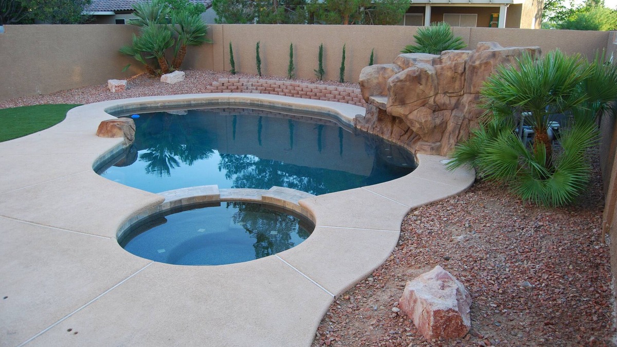 Silverado Ranch House | 4 Bedroom Home With Pool And Spa