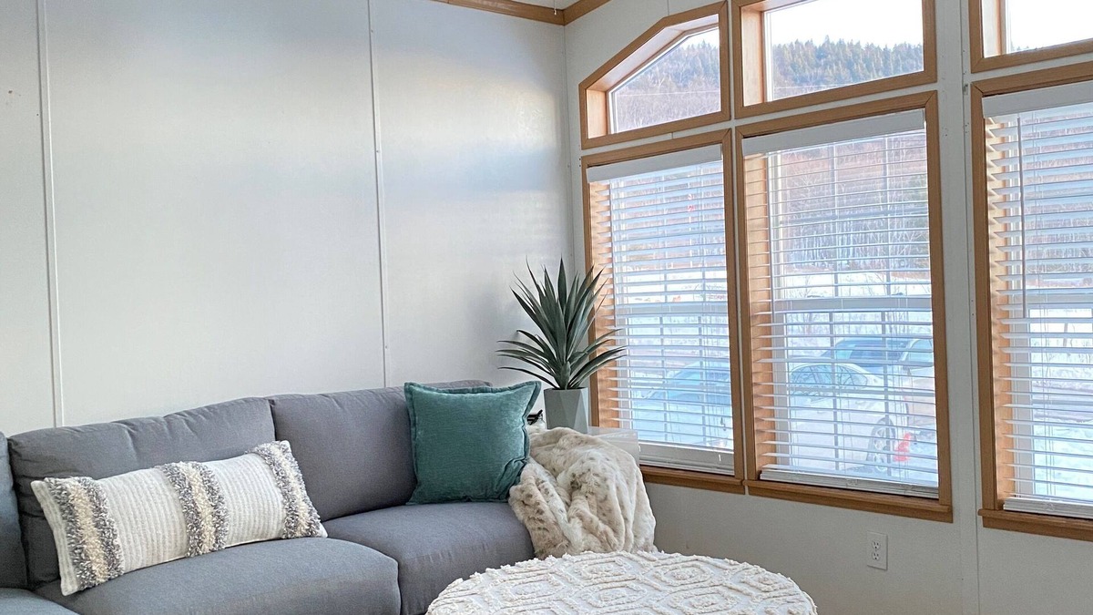 Windham House | 4 bedroom house 10 minutes to Windham Mountain