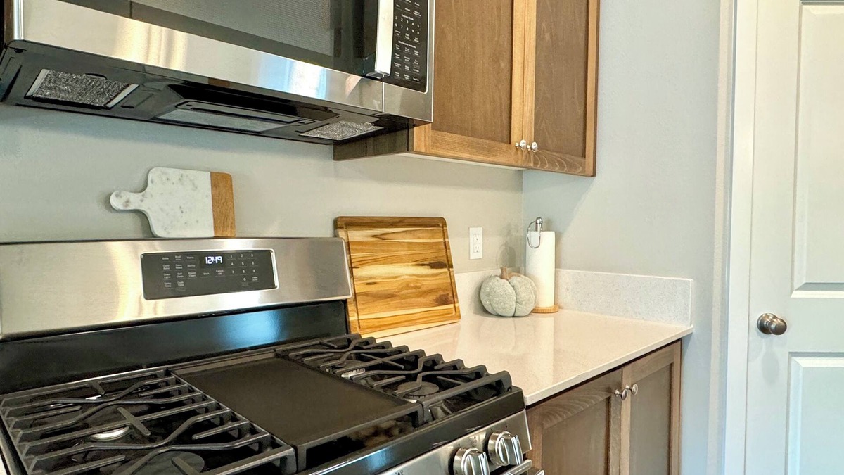 Umatilla House | 4-bedroom house in charming Umatilla with WiFi and AC