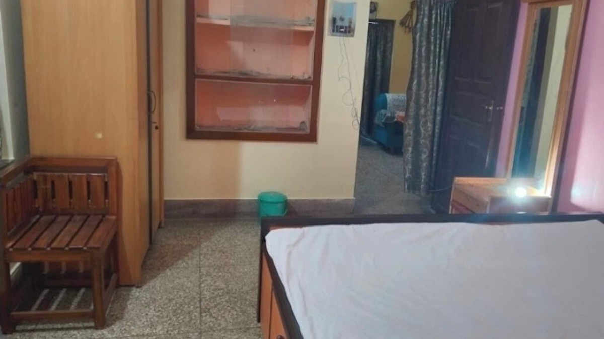 Garia House | 4-bedroom house in charming Kolkata with AC, WiFi. Enjoy your stay