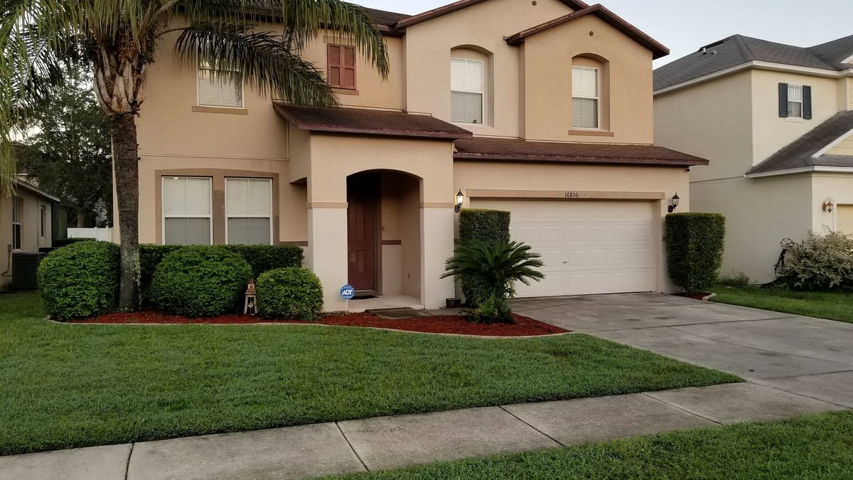 Sunrise Lakes House | 4-bedroom house in cool Clermont with AC, WiFi. Enjoy your stay