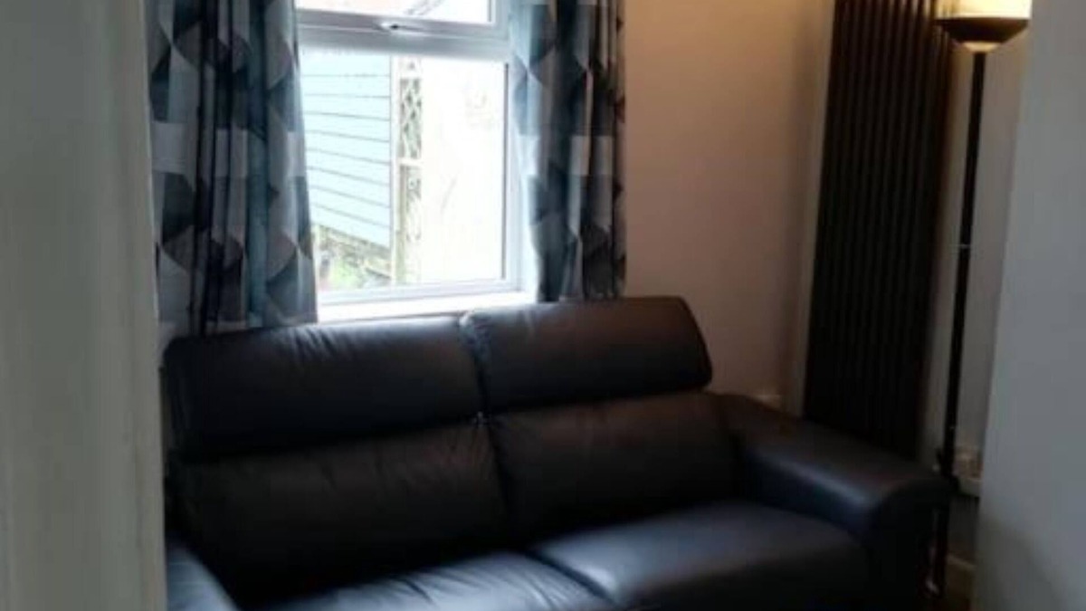 Belfast House | 4 Bedroom House to Rent. Two Double Rooms and Two Single Rooms