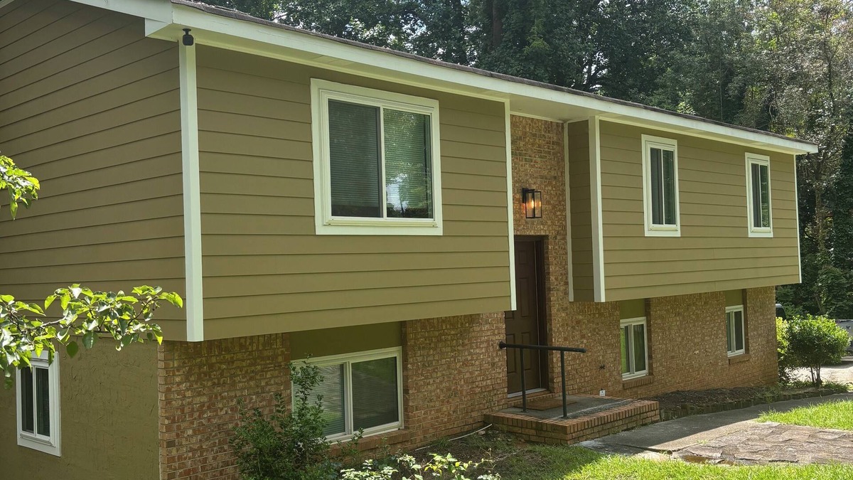 Stone Mountain House | 4-bedroom house in charming Stone Mountain with AC, WiFi, 32 mins from FIFA venu