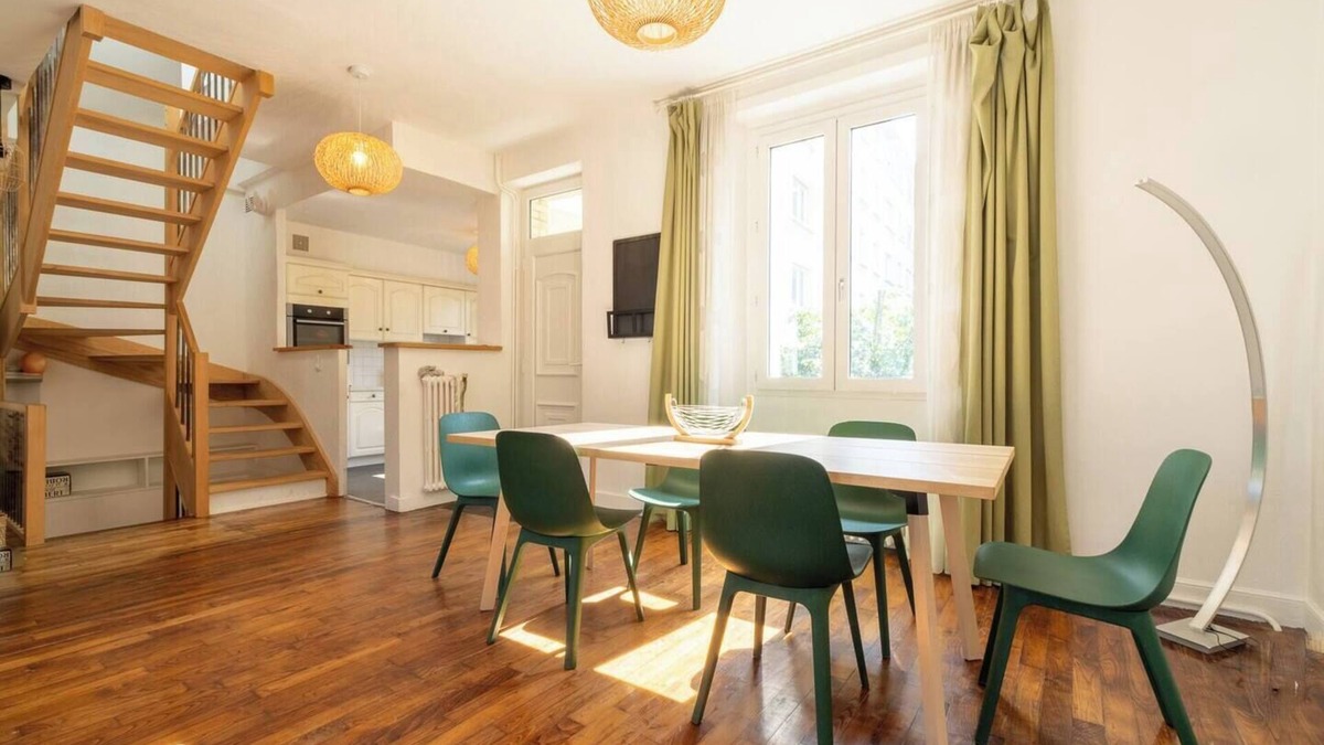 Sainte-Therese - Quineleu House | 4-bedroom house with garden - 5 minutes from the station