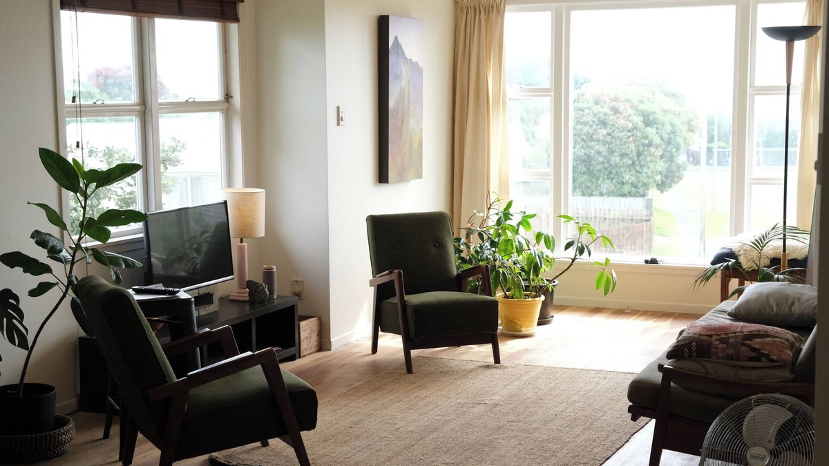 Castlecliff House | 4 Bedroom House with Ocean Views