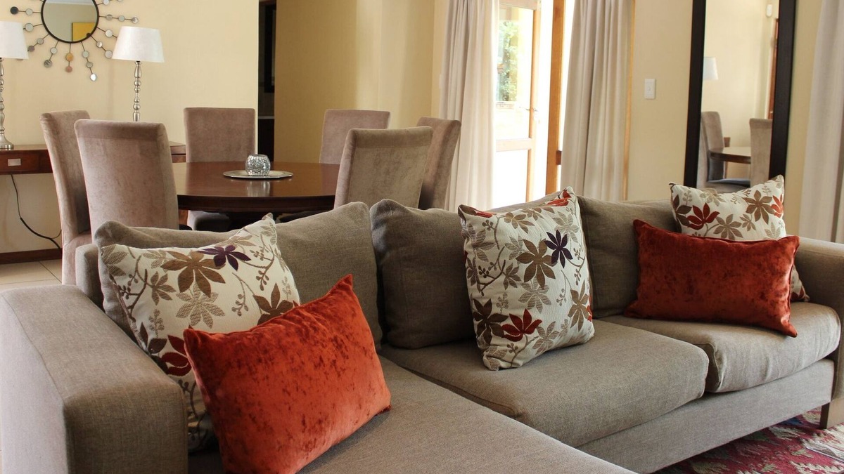 Greater Johannesburg Metropolitan Area Villa | 4 bedroom houses, Topaz Cove Luxury Villas, on a Secure Estate Generator back-up
