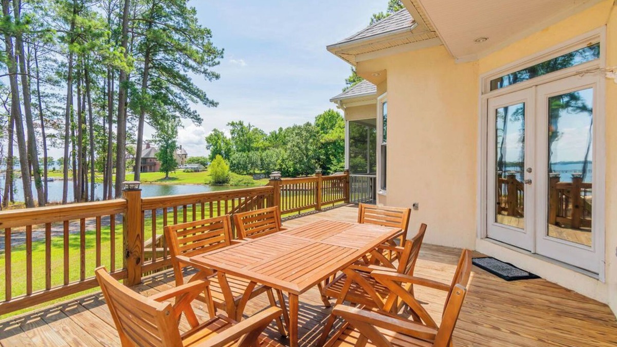 Lake Murray of Richland House | 4 bedroom Lake front house 5 mins from liberty with private ramp and dock!