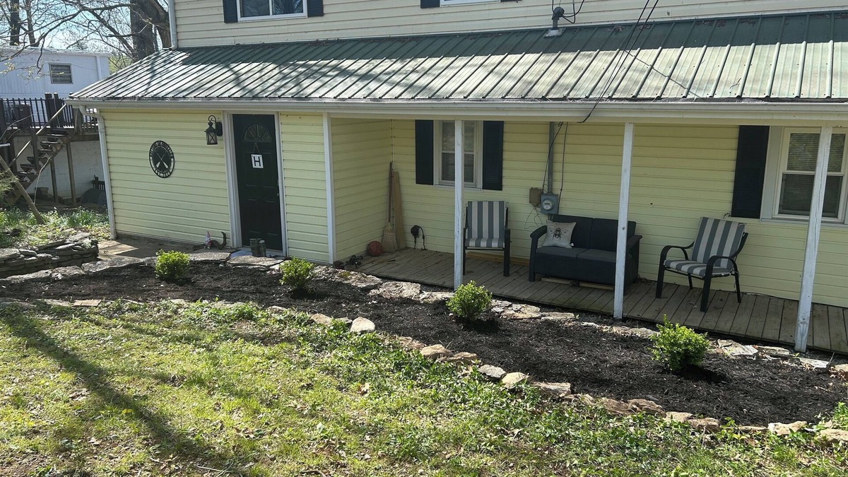 Danville House | 4-Bedroom Lake-side Retreat with New Dock!