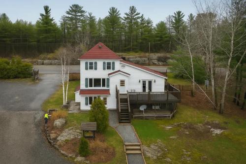 Gravenhurst House | 4-bedroom Lakeview House in Muskoka