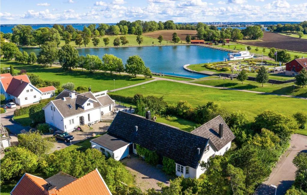 Vreta Kloster House | 4 Bedroom Lovely Home In Vreta Kloster