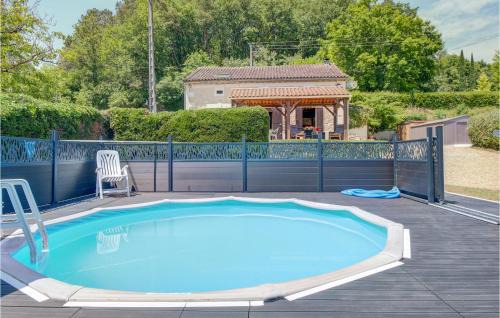Douzillac House | 4 Bedroom Lovely Home In Douzillac