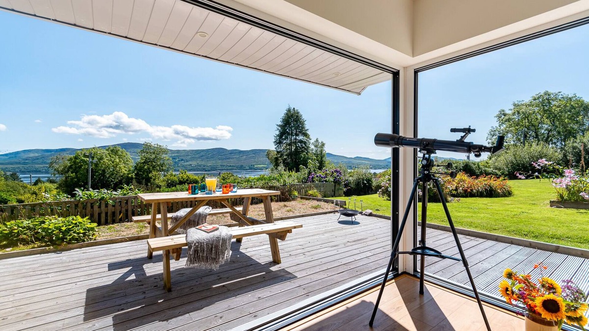Templenoe House | 4 bedroom luxury home overlooking Kenmare Bay