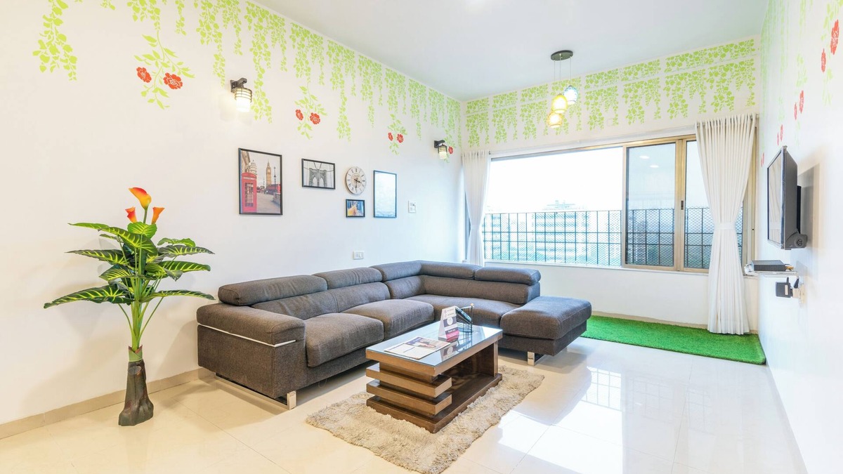 Santacruz Apartment | 4 Bedroom Near USA consulate & BKC
