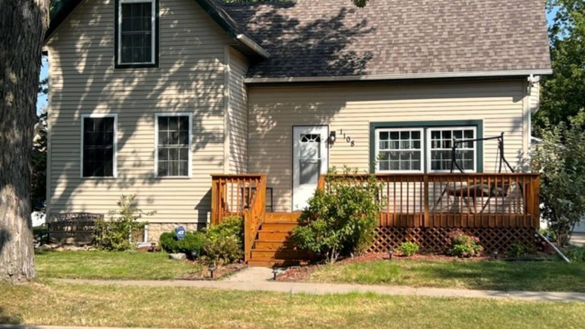 Appleton House | 4-bedroom oasis near downtown Appleton with game room and fitness room