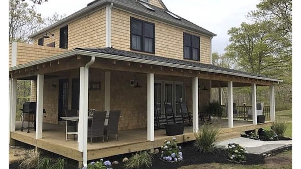 Edgartown House | 4 Bedroom on the bike path, near Morning Glory Farm, Edgartown and South Beach
