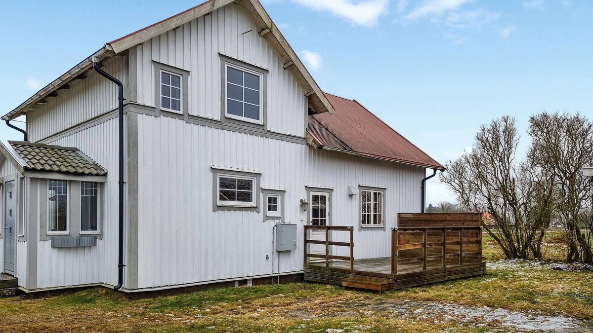 Rydaholm House | 4 bedroom pet friendly home in Upplid