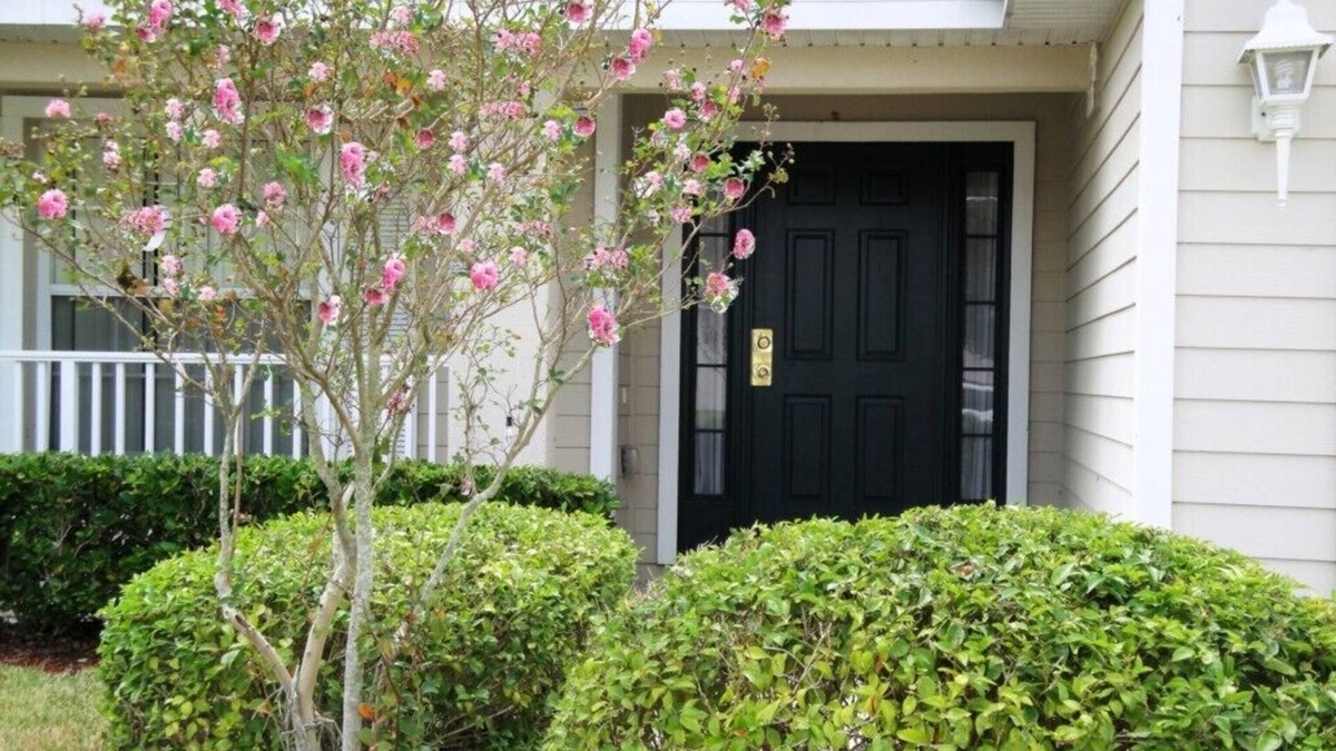 Kissimmee House | 4 bedroom pool home with conservation view on gated golf community of Remington