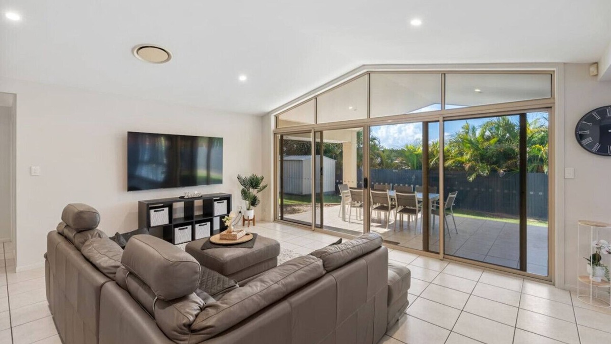 Parkinson House | 4 Bedroom Spacious Cozy Family Retreat @ Parkinson