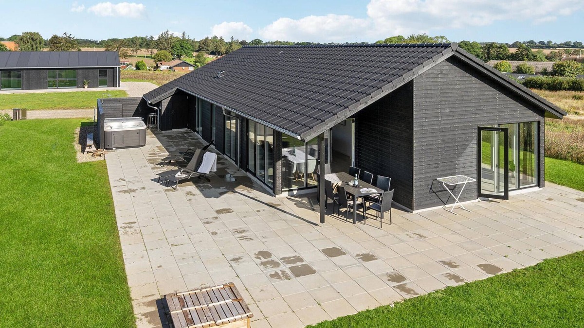 Skovbyballe House | 4 bedroom stunning home in Haderslev