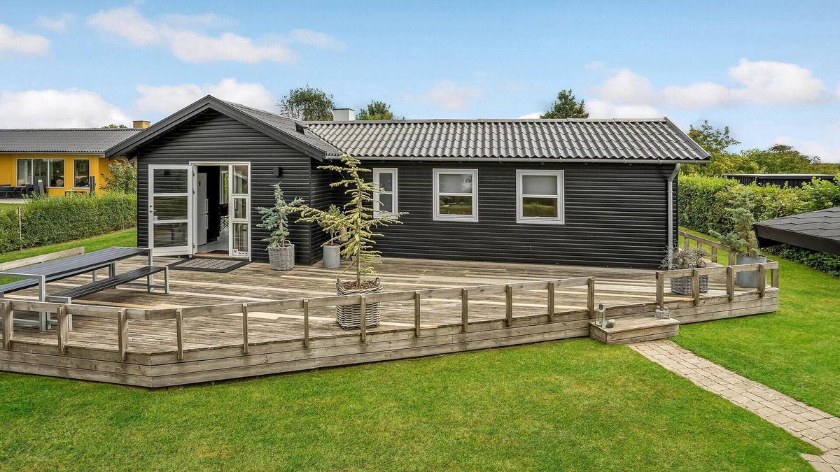Skastrup Strand House | 4 bedroom stunning home in Bogense