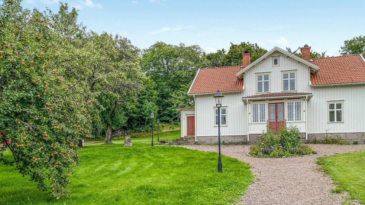 Odeshog Municipality House | 4 bedroom stunning home in ödeshög