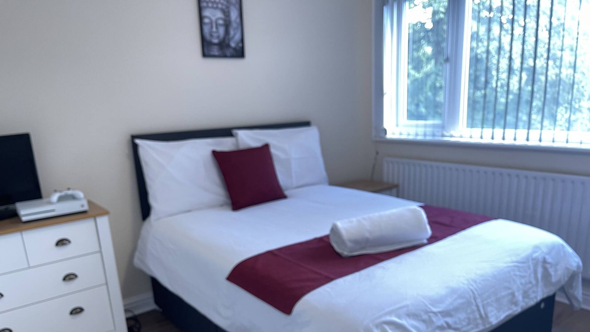 Runcorn House | 4 bedroom townhouse in Runcorn
