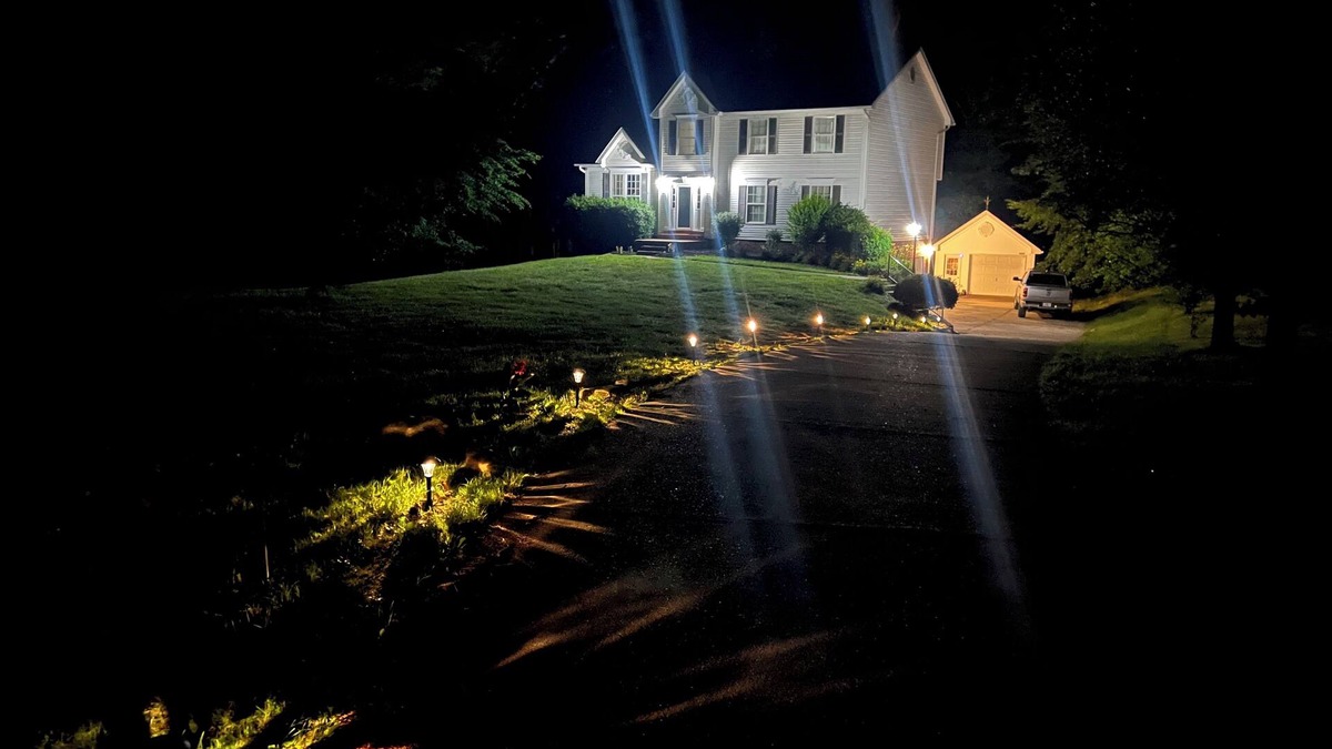 Barboursville House | 4-bedroom vacation home short drive to Huntington Mall, Marshall, & St. Mary’s