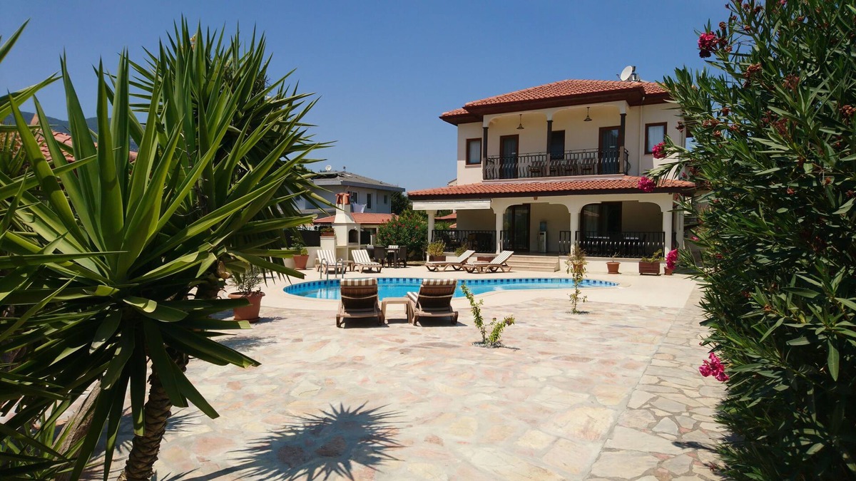 Dalyan City Center Villa | 4 bedroom villa (1 downstairs) Private pool. Only a 5 minute stroll to the river