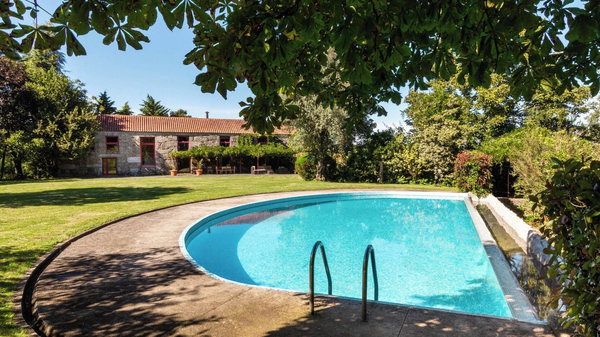 Torno Cottage | 4 bedroom villa with pool