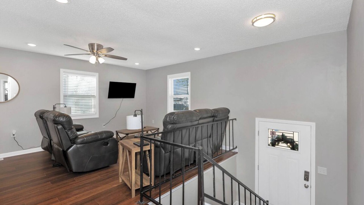 Huntsville House | 4 Bedroom w/Dedicated Workspace